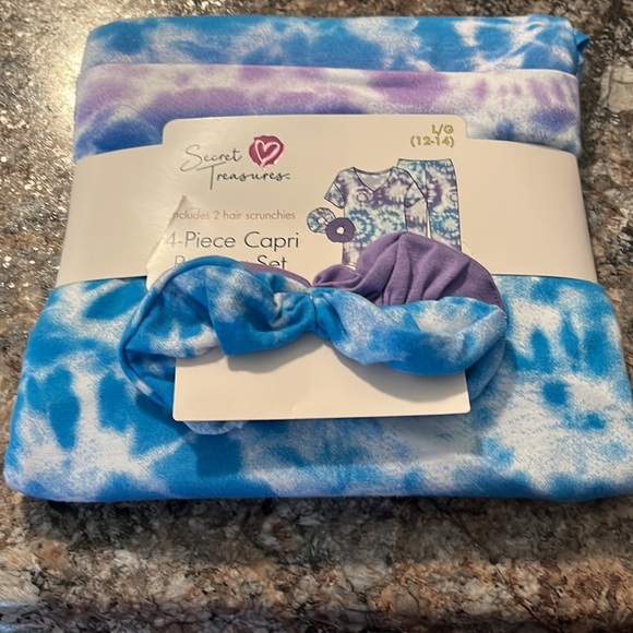 Sweet Treasures Other - Pajama Set by Sweet Treasures New
